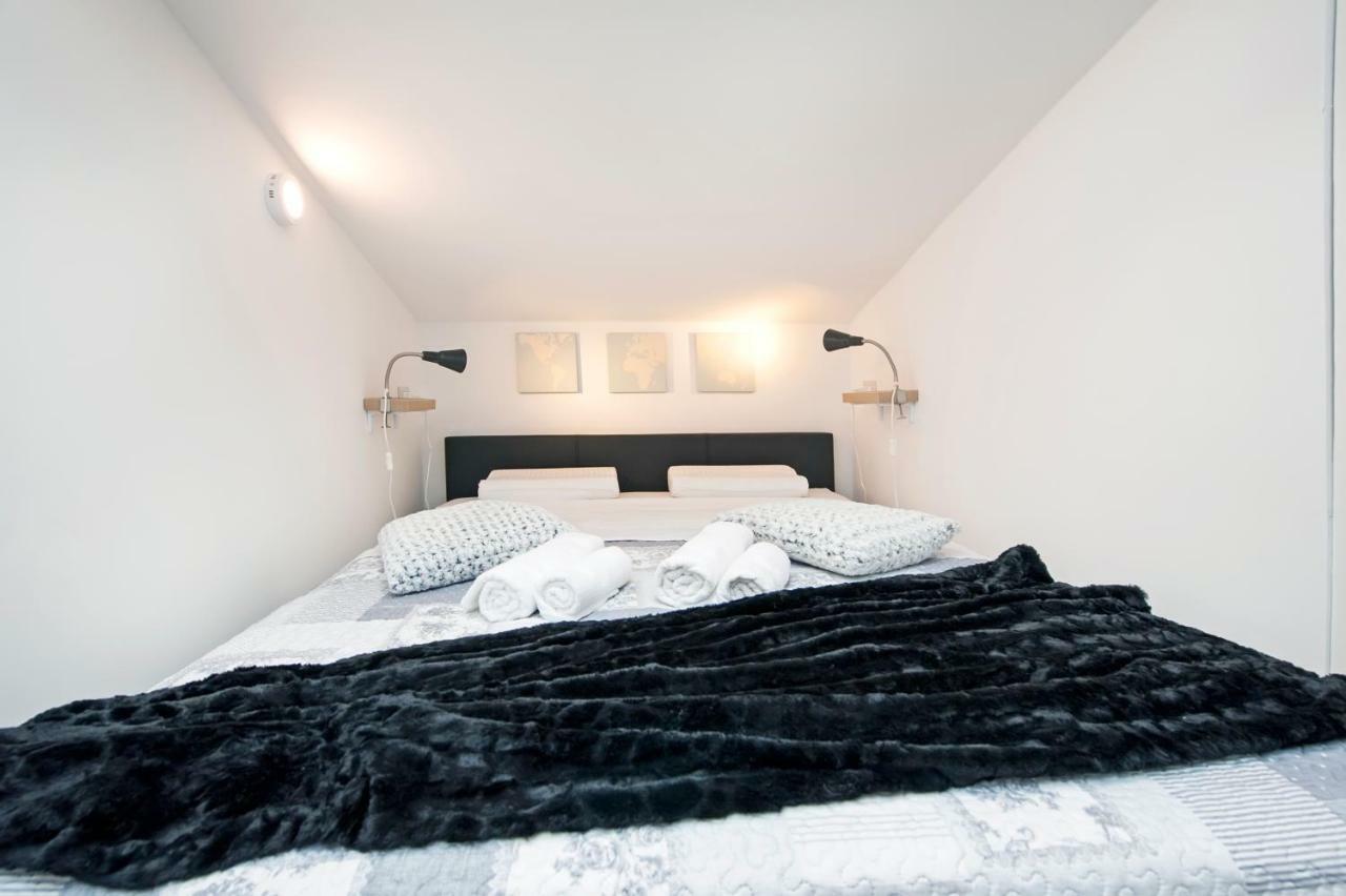 Lakovich Sea View Apartments Rovinj Extérieur photo