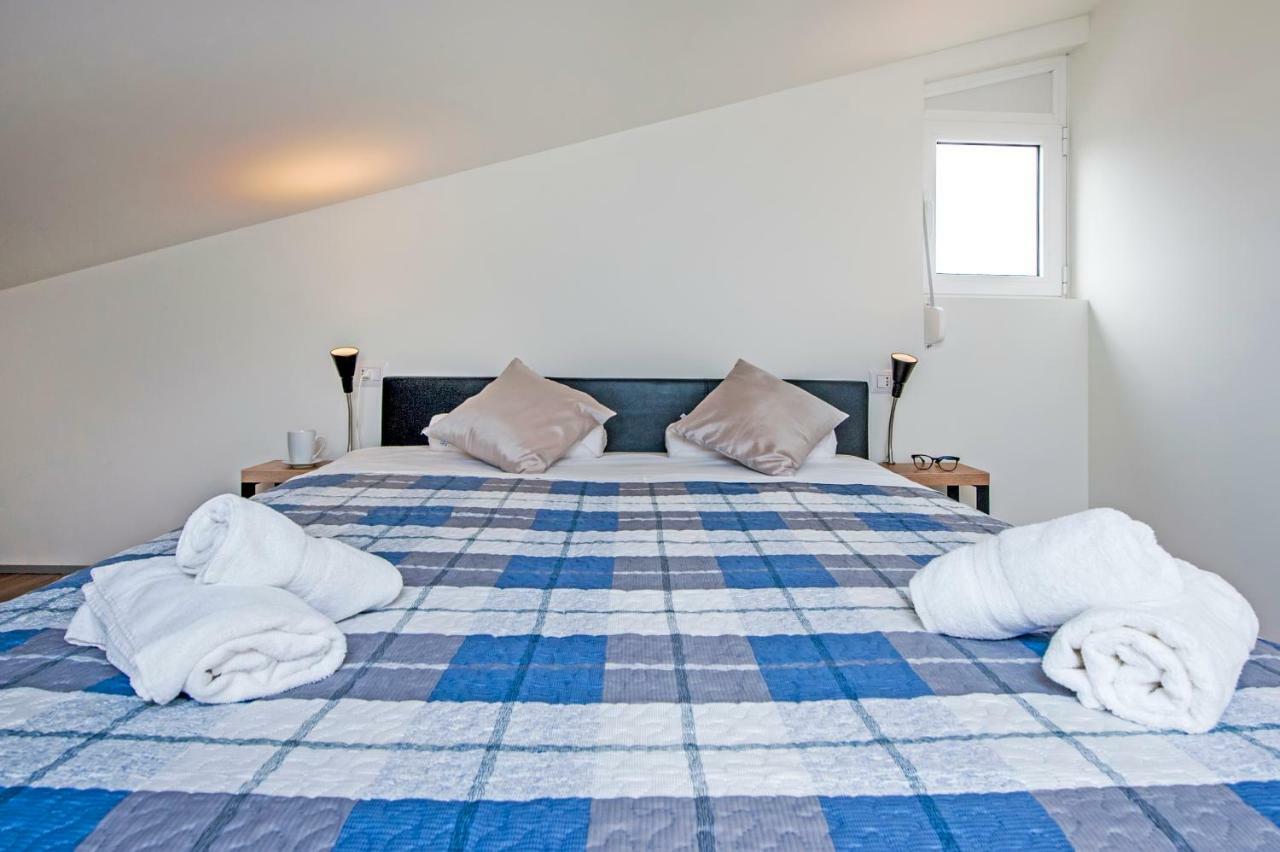 Lakovich Sea View Apartments Rovinj Extérieur photo